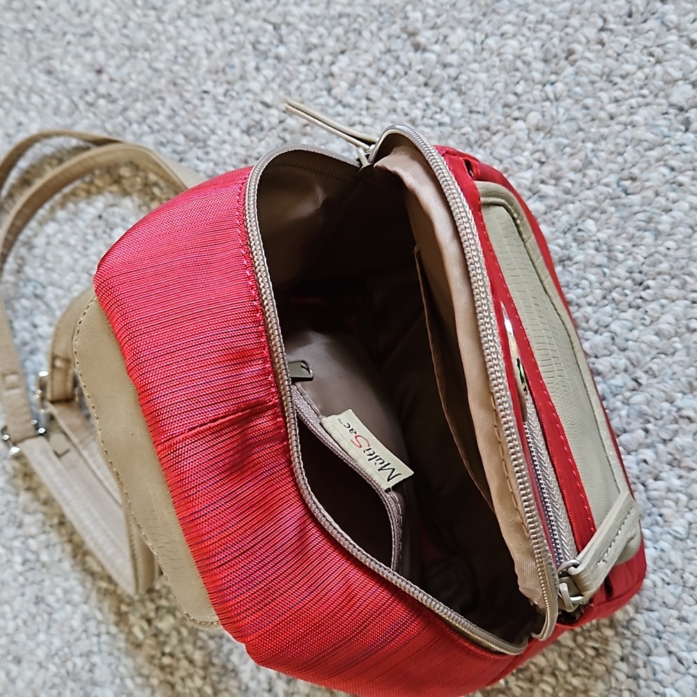 Multi-sac Small Backpack. - Picture 11 of 14